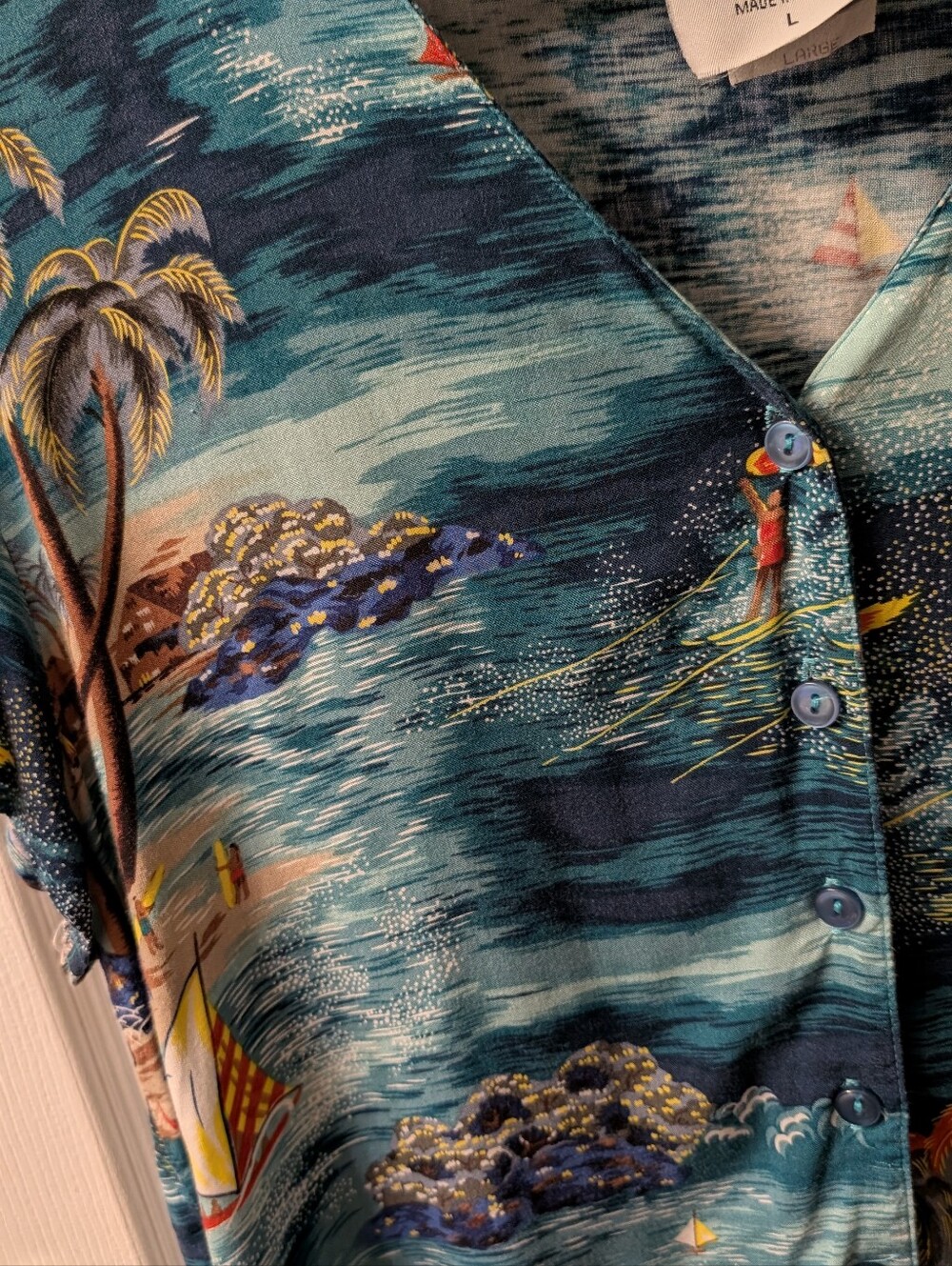 Blue Hawaiian Surfer Print Button-Front Short Sleeve Top, Rayon - Picture 4 of 7